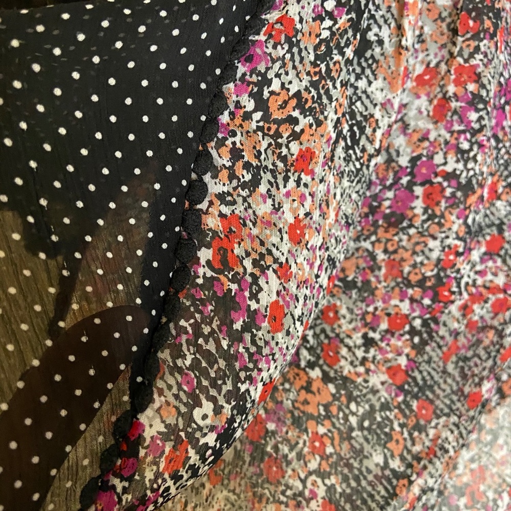 Blouse - Picture 10 of 11